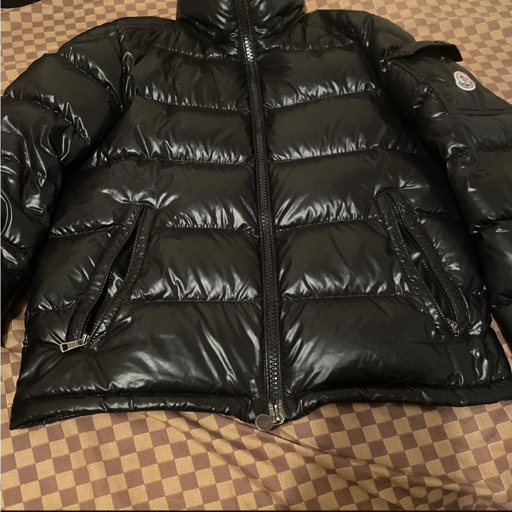 Moncler jacket (black)Good condition